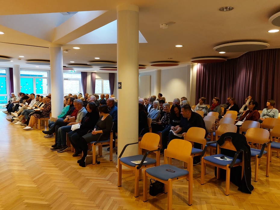 Publikum beim Benefizkonzert des Lions Club Salina Tennengau mit dem Quartett Kairi