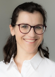 Dr. Christine Wagger