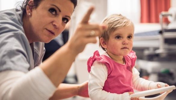 Butterfly child with nurse at the outpatient clinic